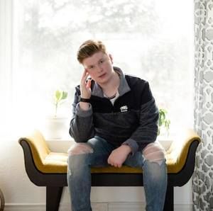 Meet your Posher, Keegan